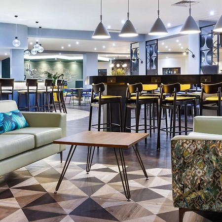Delta Hotels By Marriott Milton Keynes Esterno foto