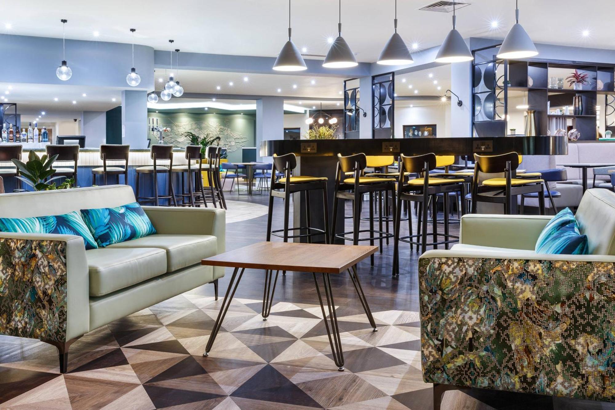 Delta Hotels By Marriott Milton Keynes Esterno foto