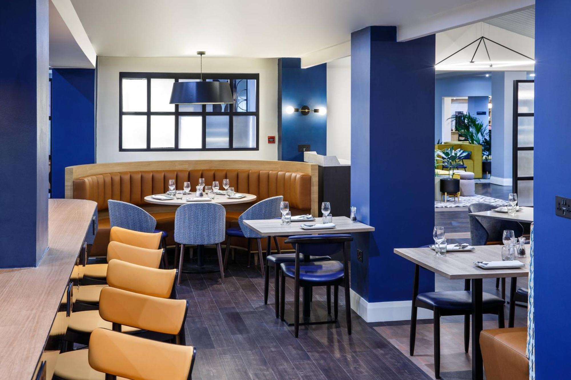 Delta Hotels By Marriott Milton Keynes Esterno foto