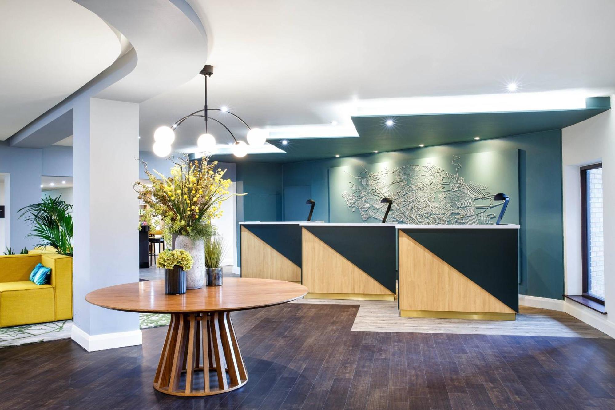 Delta Hotels By Marriott Milton Keynes Esterno foto