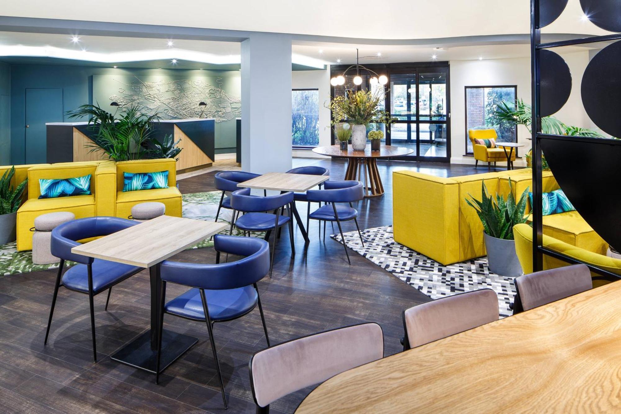 Delta Hotels By Marriott Milton Keynes Esterno foto