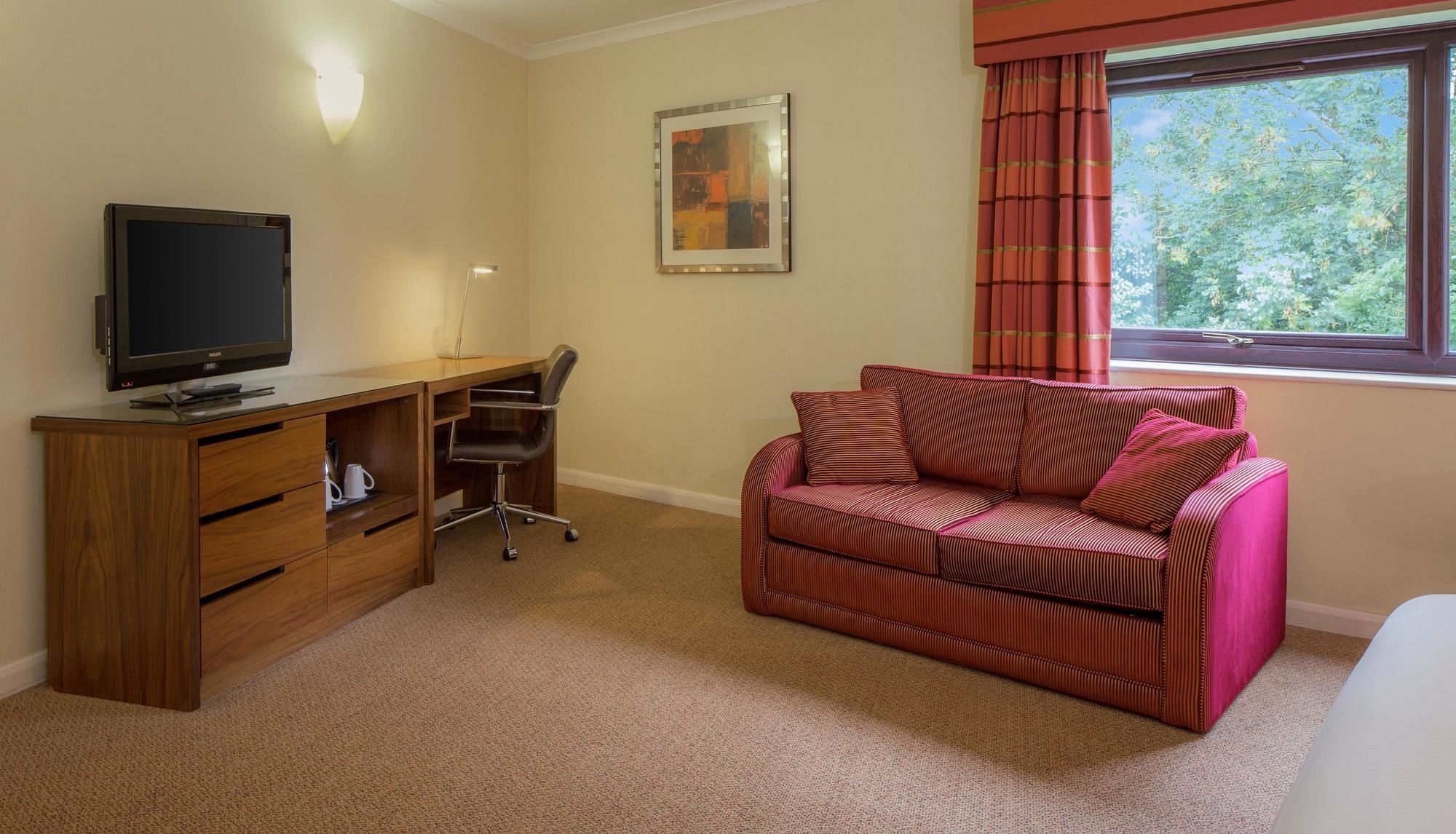 Delta Hotels By Marriott Milton Keynes Esterno foto